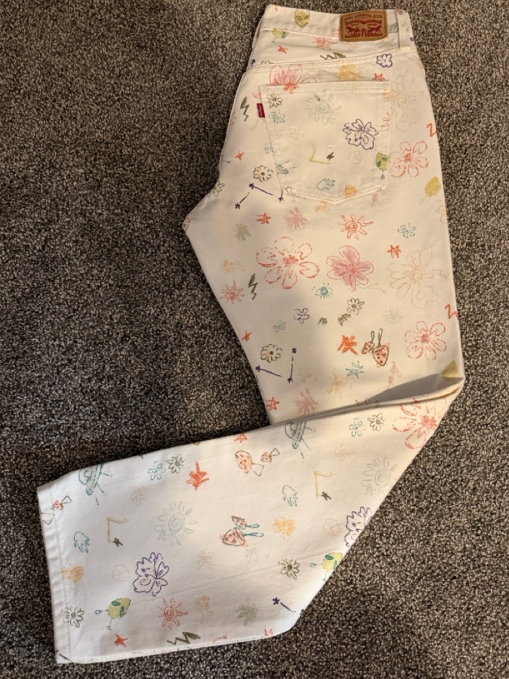 Levi's Women’s White Straight Leg Jeans with fun doodles all over